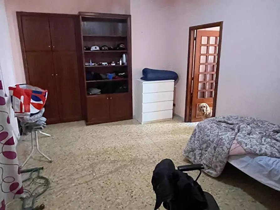 Immagine 2 di Camera in affitto  in Via Domenico Cirillo a Napoli