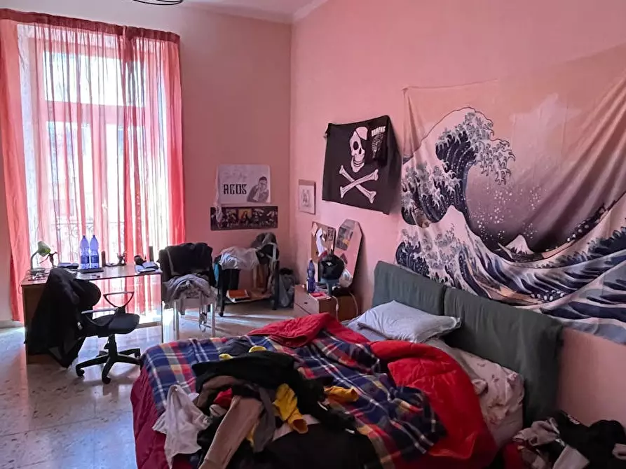 Immagine 3 di Camera in affitto  in Via Domenico Cirillo a Napoli