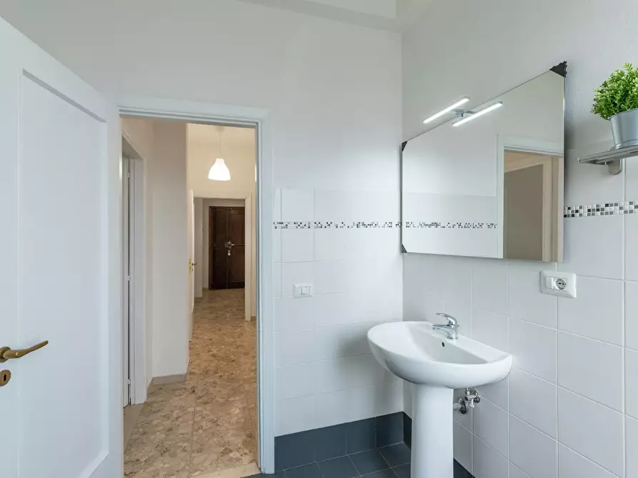 Immagine 7 di Camera in affitto  in Via Francesco Baracca a Firenze