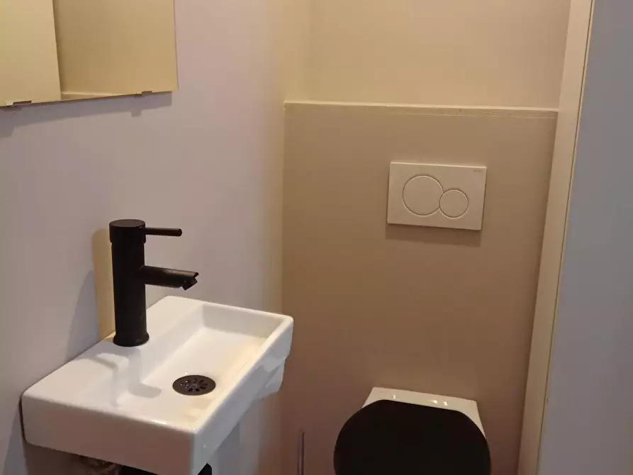 Immagine 7 di Casa indipendente in affitto  in Oranjestraat a Vlaardingen