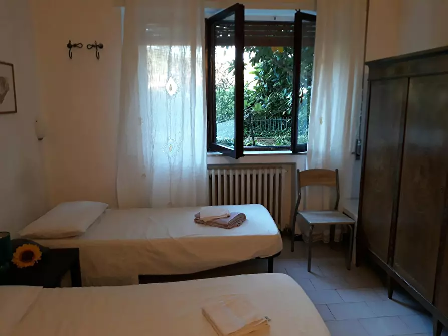 Immagine 2 di Camera in affitto  in Via Giacomo di Mino il Pellicciaio a Siena