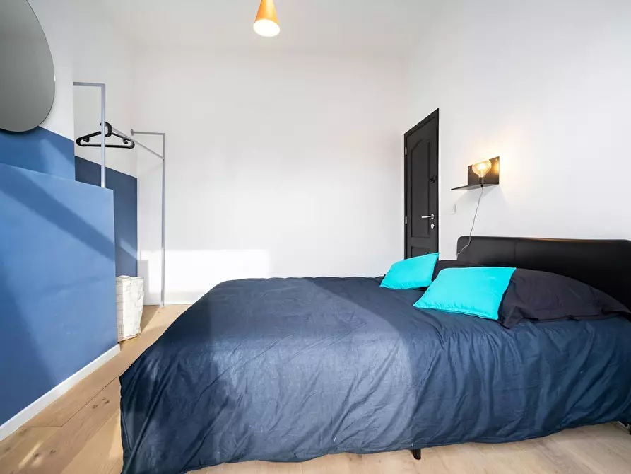 Immagine 3 di Camera in affitto  in Rue de l'Athénée a Charleroi