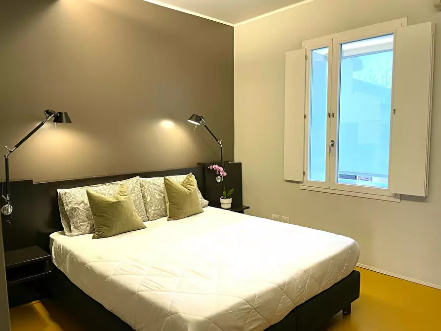 Immagine 4 di Appartamento in affitto  in Via Mascarella a Bologna