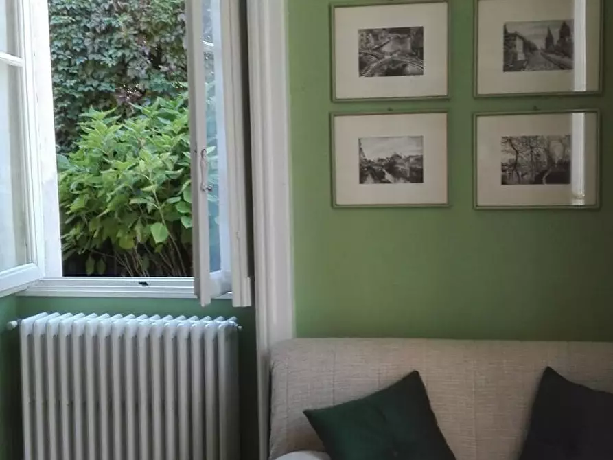 Immagine 2 di Appartamento in affitto  in Via Valaperta a Erba