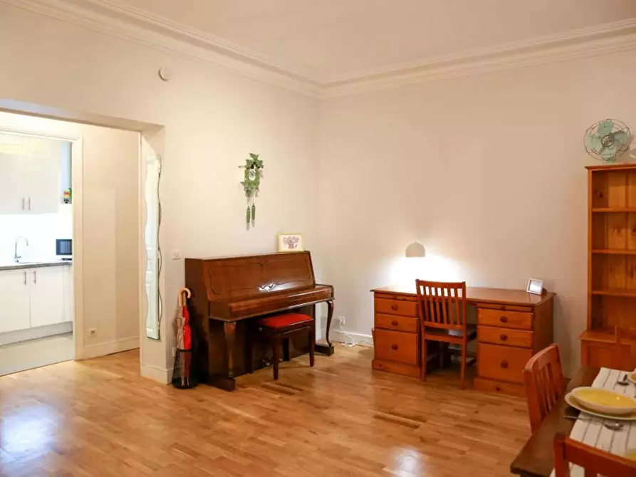 Immagine 2 di Appartamento in affitto  in Rue du Ranelagh a Paris 16