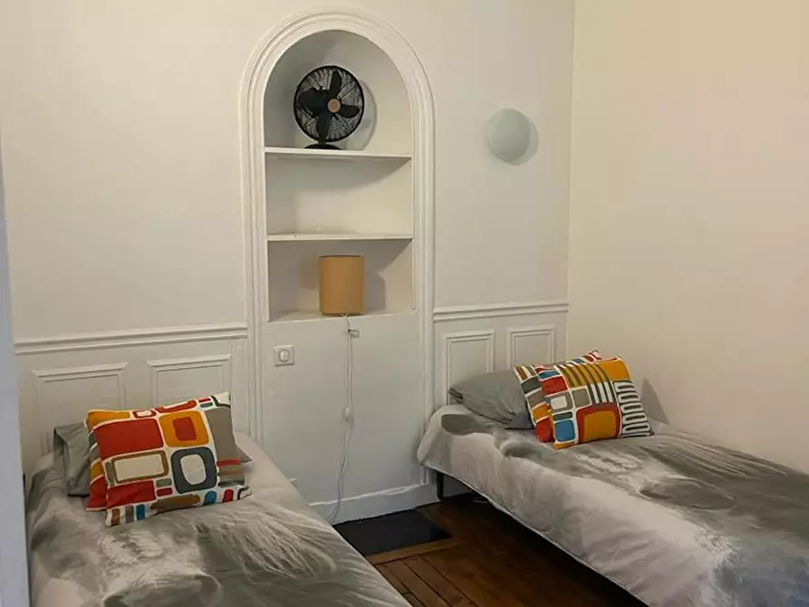 Immagine 8 di Appartamento in affitto  in Cité de l'Alma a Paris 07