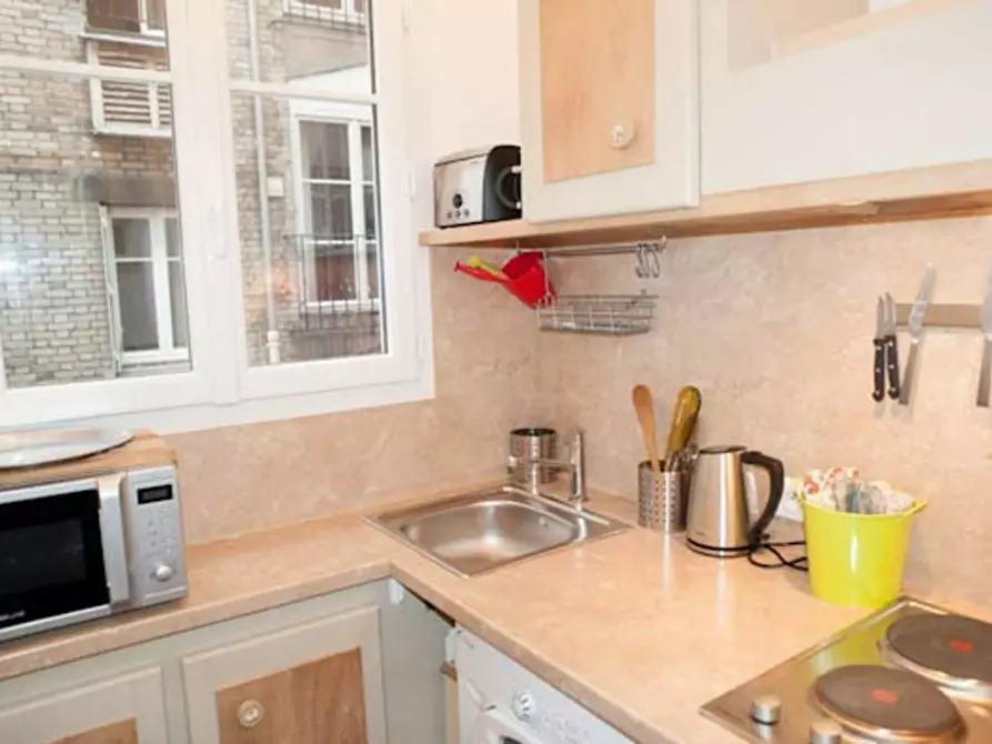 Immagine 6 di Appartamento in affitto  in Cité de l'Alma a Paris 07