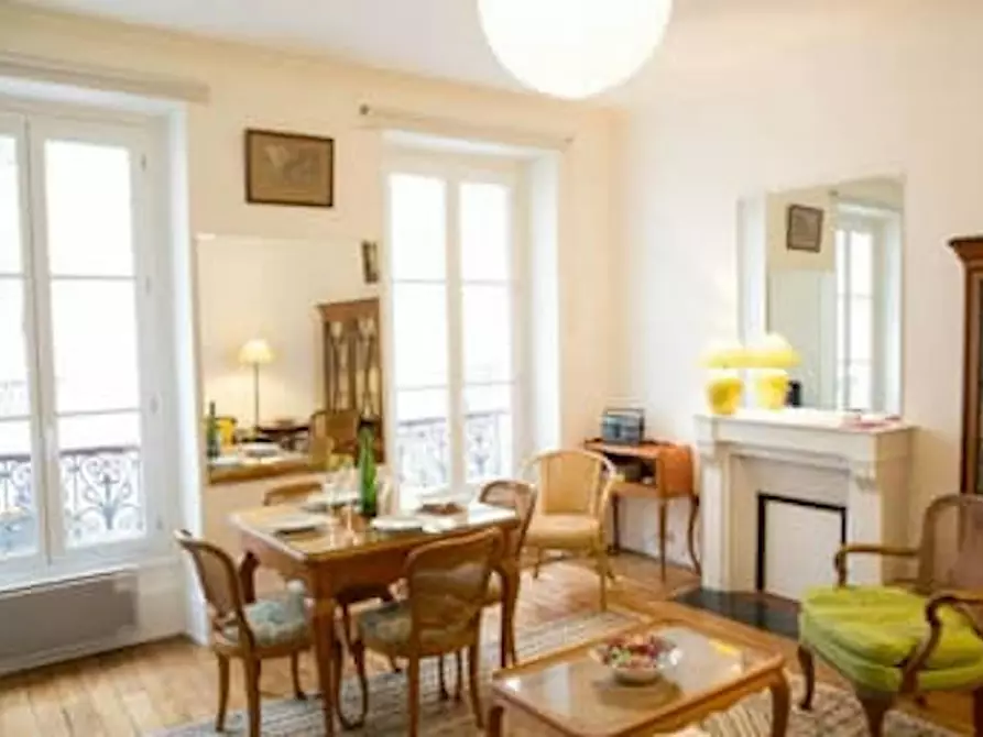 Immagine 3 di Appartamento in affitto  in Cité de l'Alma a Paris 07