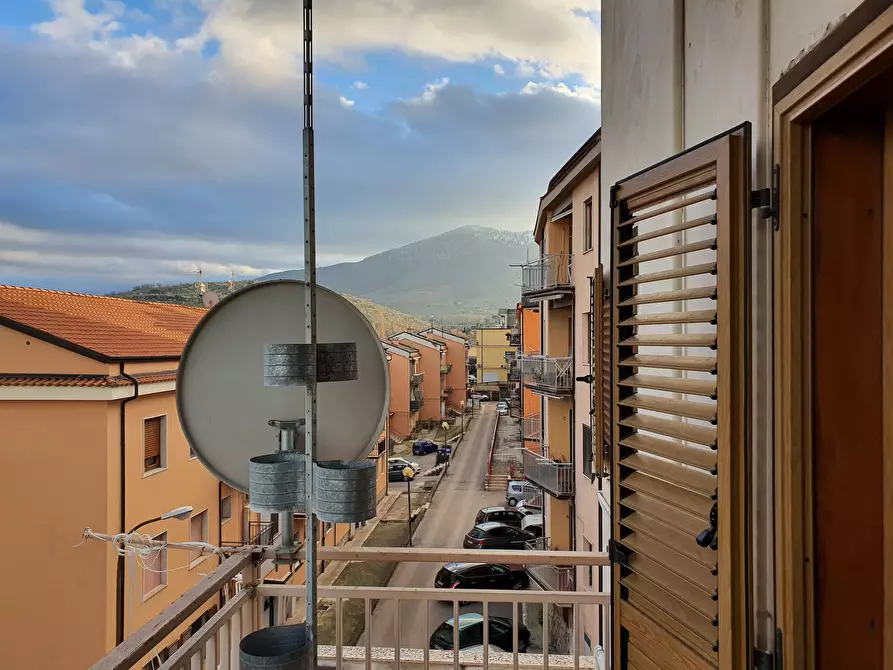 Immagine 5 di Appartamento in affitto  in Viale Gabriele D'Annunzio a Melfi