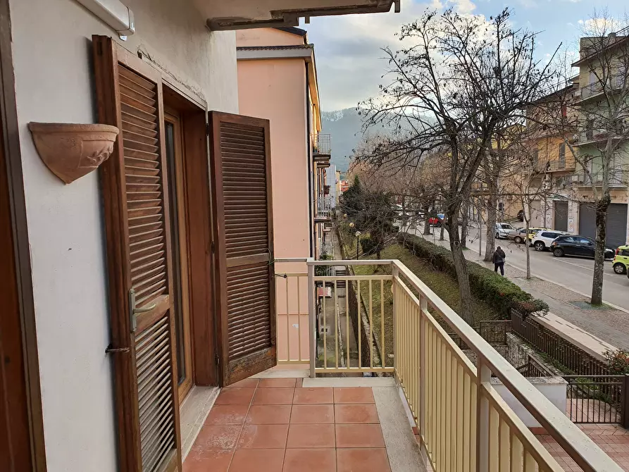 Immagine 9 di Appartamento in affitto  in Viale Gabriele D'Annunzio a Melfi