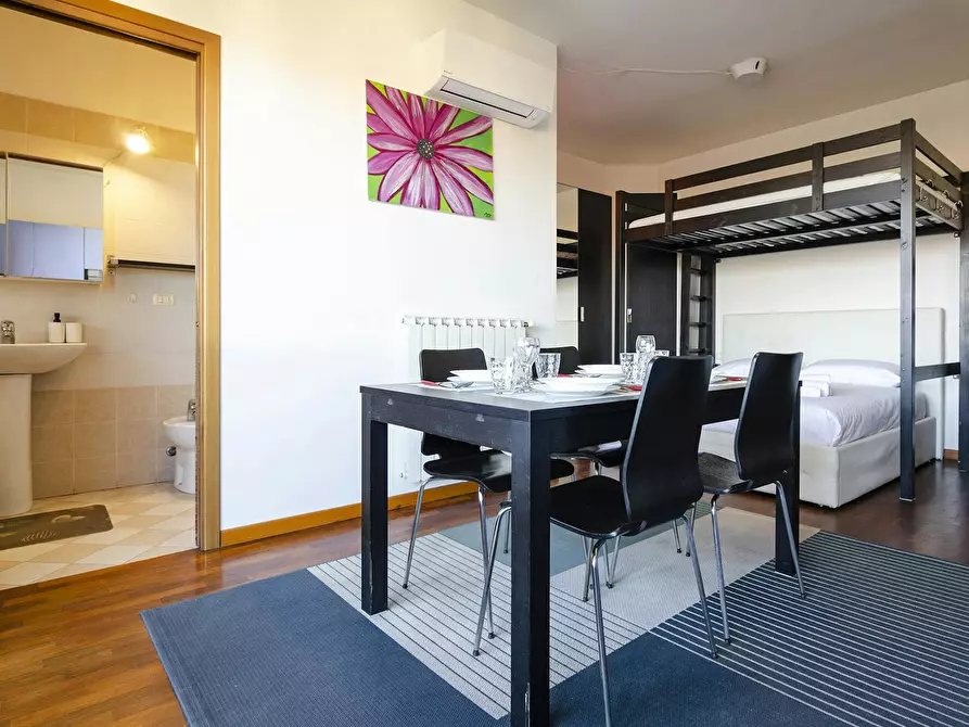 Immagine 8 di Appartamento in affitto  in Via Mario Musolesi a Bologna