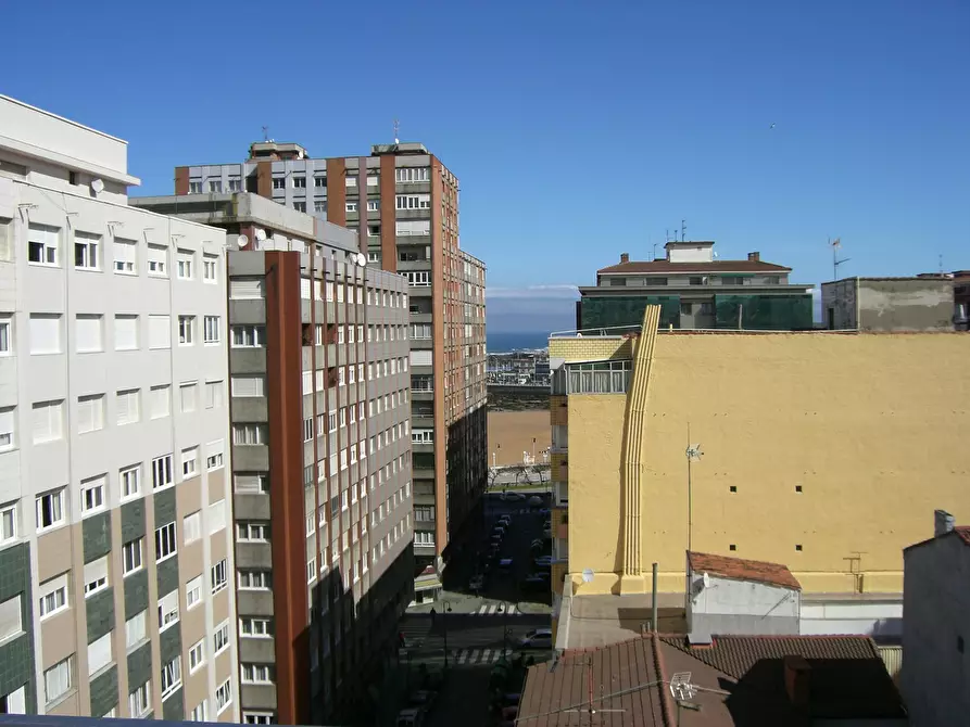 Immagine 1 di Camera in affitto  in Calle Aguado a Gijon
