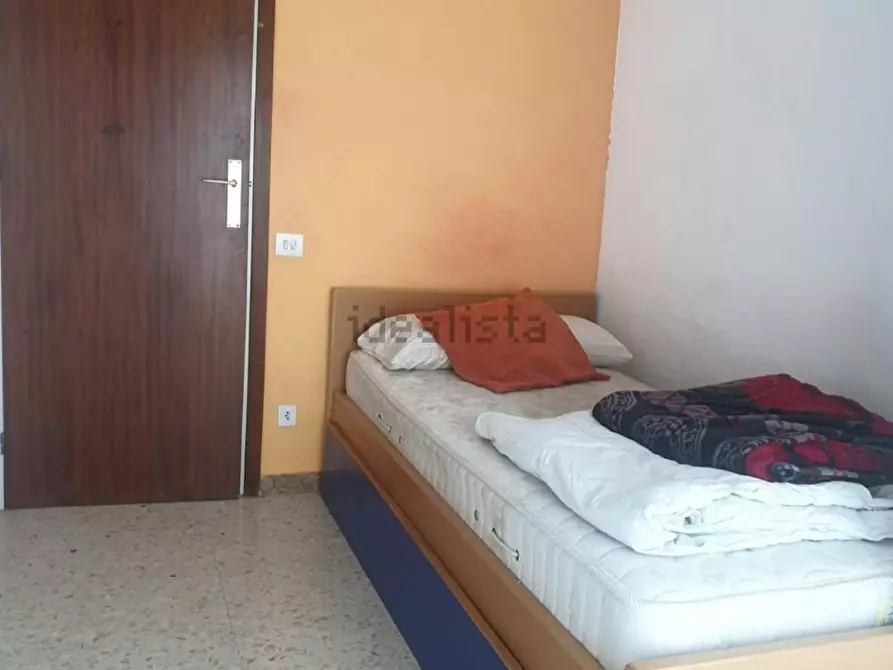 Immagine 1 di Camera in affitto  in Carrer d'Urquinaona a Terrassa