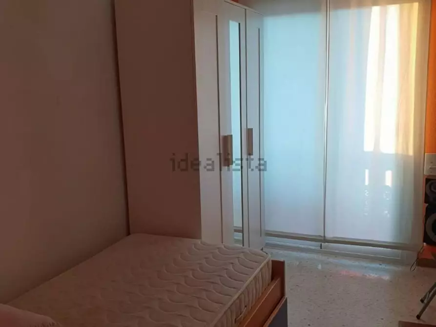 Immagine 2 di Camera in affitto  in Carrer d'Urquinaona a Terrassa