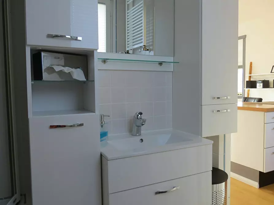 Immagine 9 di Appartamento in affitto  in Neue Kantstraße a Berlin