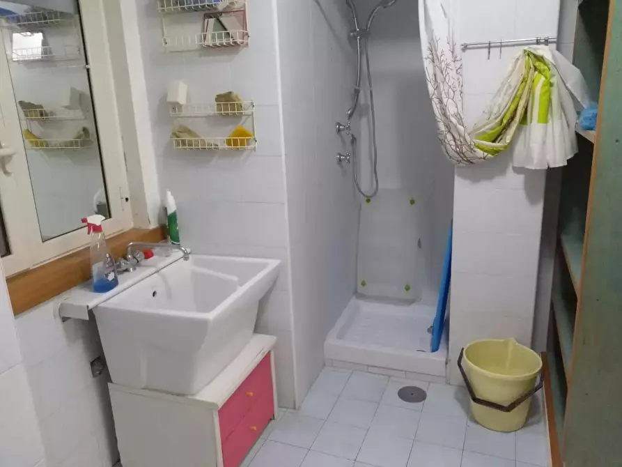 Immagine 8 di Camera in affitto  in Via Ventaglieri a Napoli