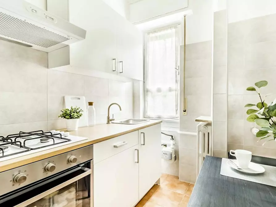 Immagine 3 di Camera in affitto  in Via degli Astri a Milano