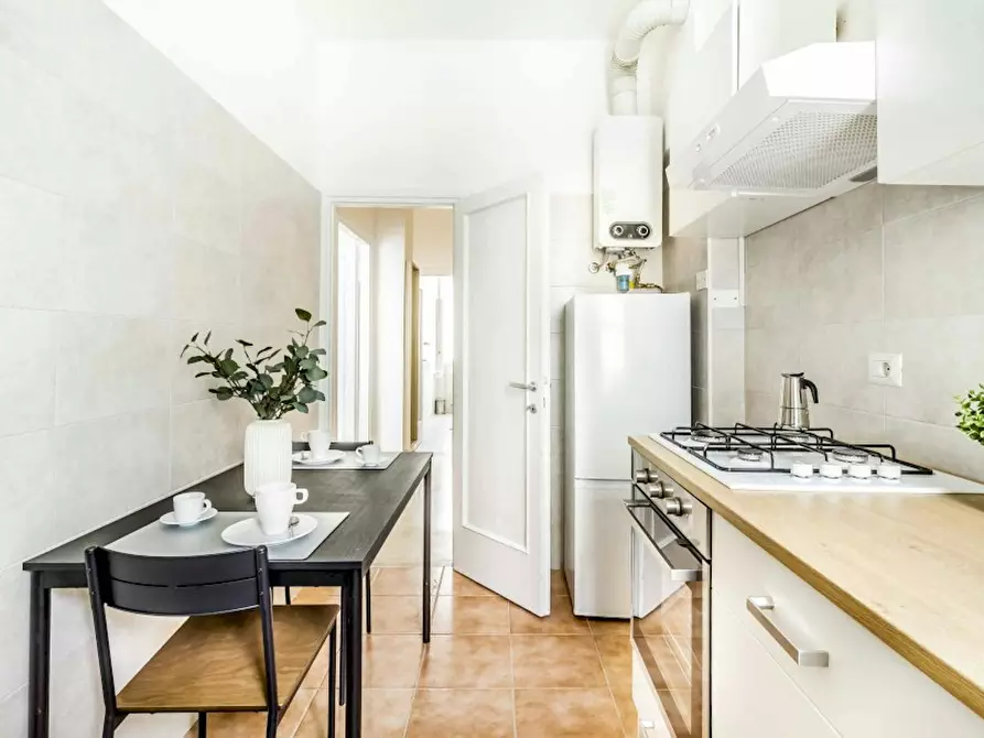 Immagine 4 di Camera in affitto  in Via degli Astri a Milano