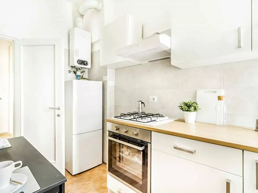 Immagine 5 di Camera in affitto  in Via degli Astri a Milano