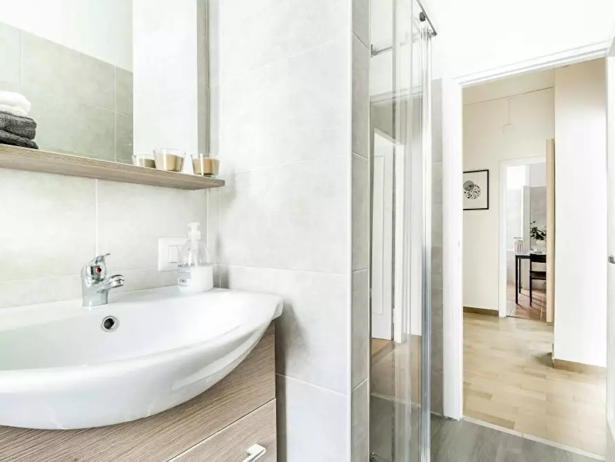 Immagine 9 di Camera in affitto  in Via degli Astri a Milano