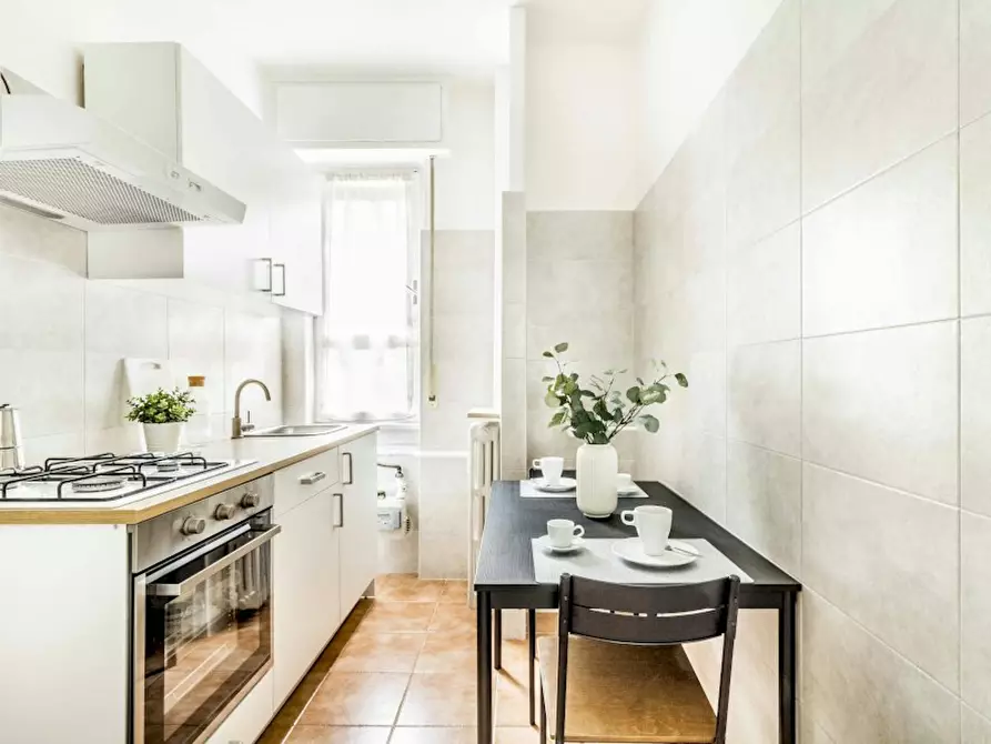 Immagine 2 di Camera in affitto  in Via degli Astri a Milano