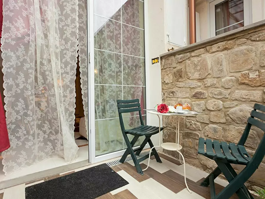 Immagine 9 di Camera in affitto  in Via San Zanobi a Firenze