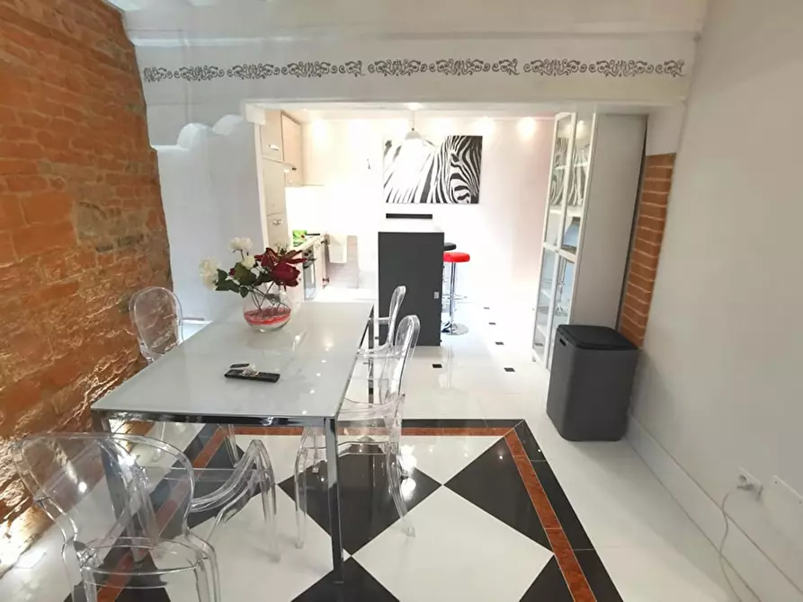 Immagine 4 di Camera in affitto  in Via delle Belle Donne a Firenze