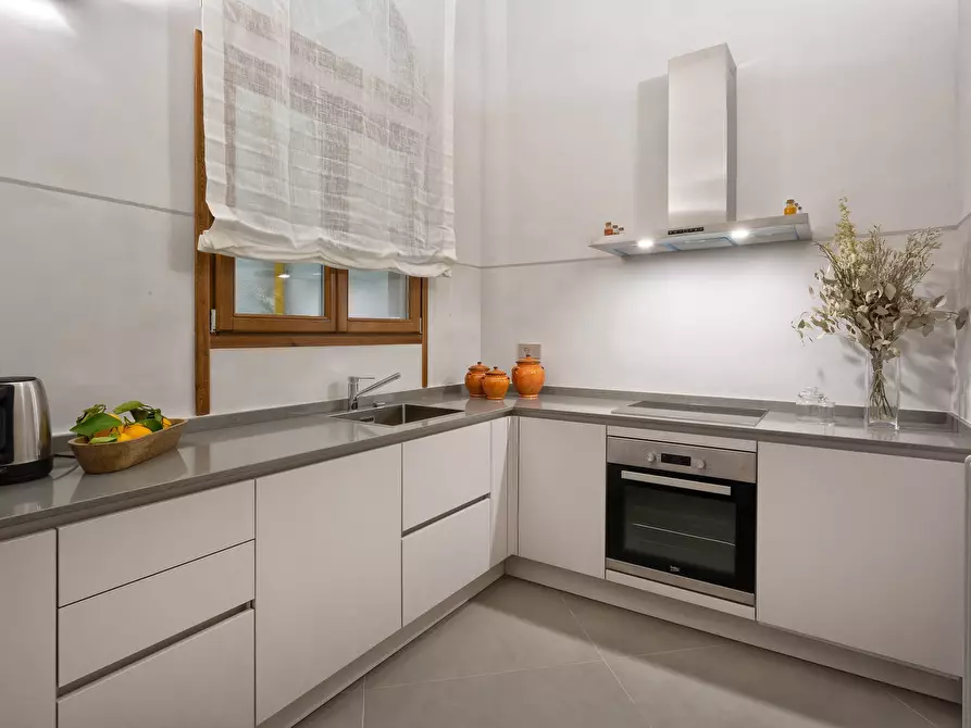 Immagine 5 di Appartamento in affitto  in Via Santa Caterina d'Alessandria a Firenze