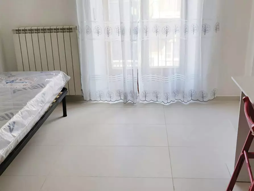 Immagine 4 di Camera in affitto  in Via Staffarda a Torino