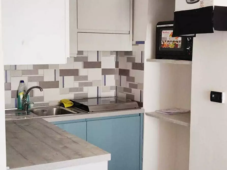 Immagine 6 di Camera in affitto  in Via Staffarda a Torino