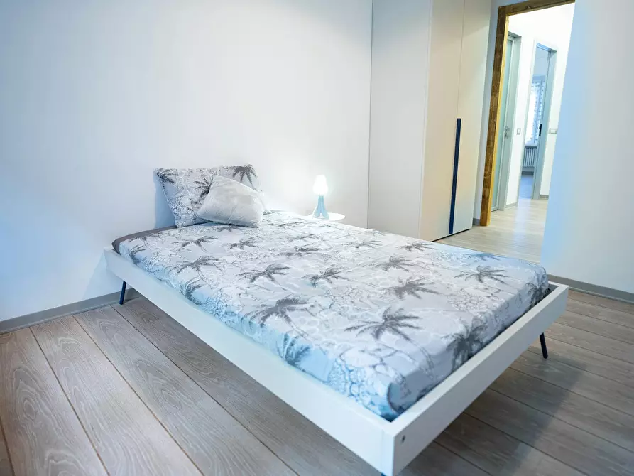 Immagine 7 di Appartamento in affitto  in Viale Caterina da Forlì a Milano