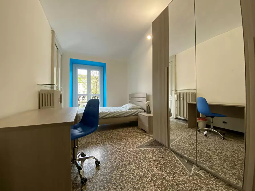 Immagine 3 di Camera in affitto  in Corso Re Umberto a Torino