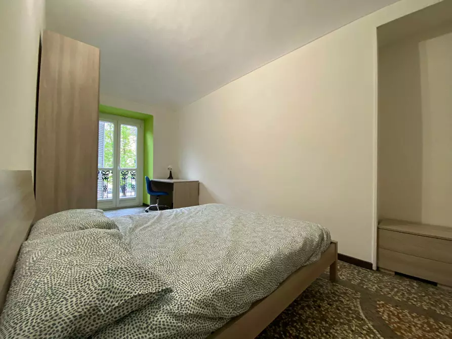 Immagine 2 di Camera in affitto  in Corso Re Umberto a Torino