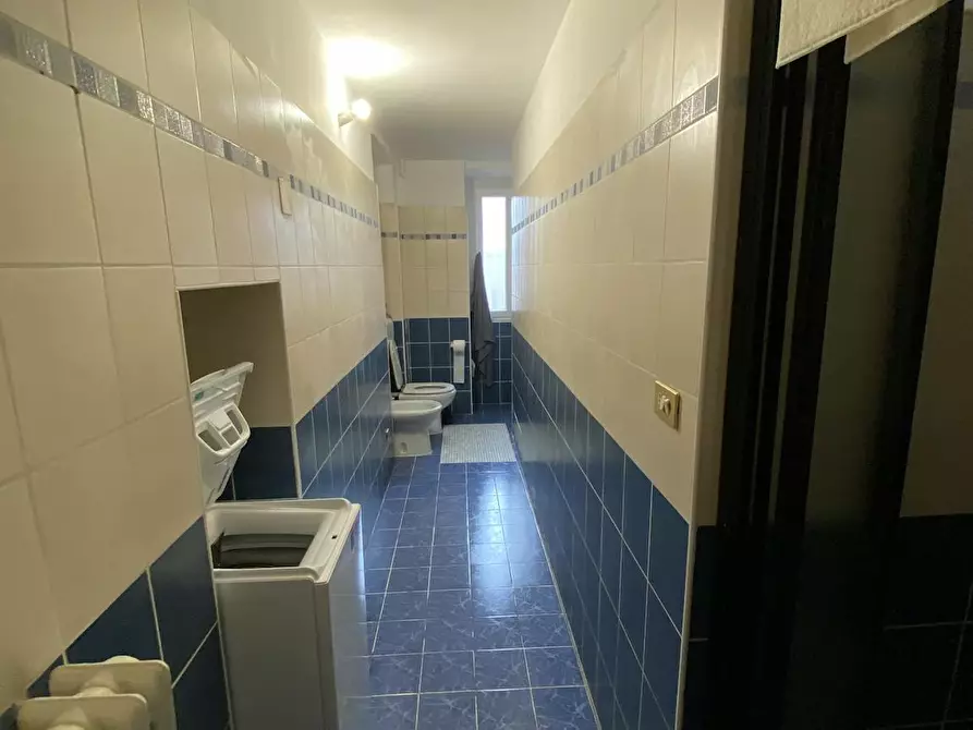 Immagine 5 di Camera in affitto  in Corso Re Umberto a Torino