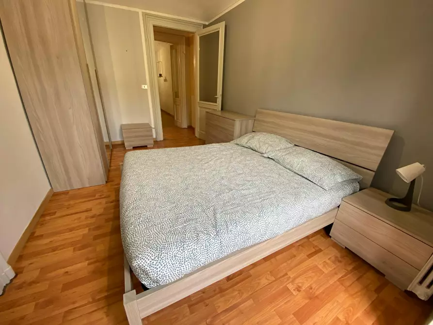 Immagine 4 di Camera in affitto  in Corso Re Umberto a Torino