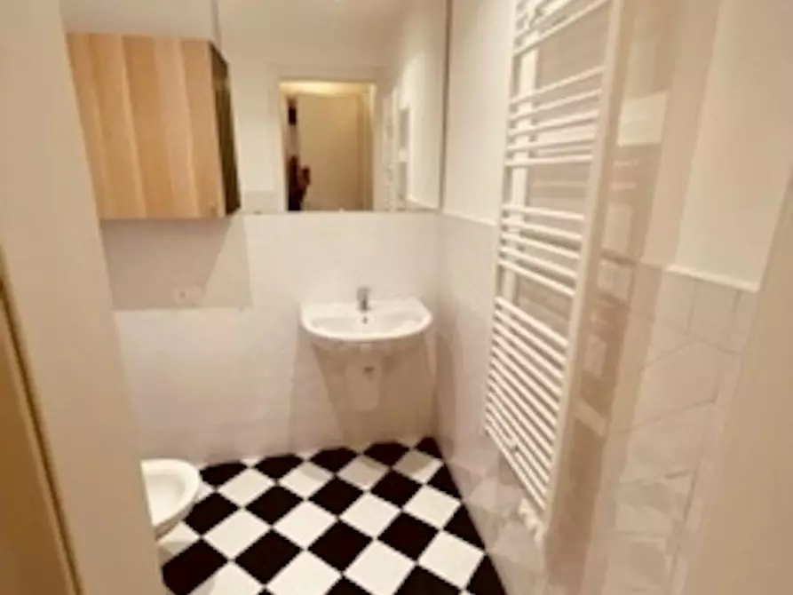 Immagine 7 di Appartamento in affitto  in Via Chioggia a Milano