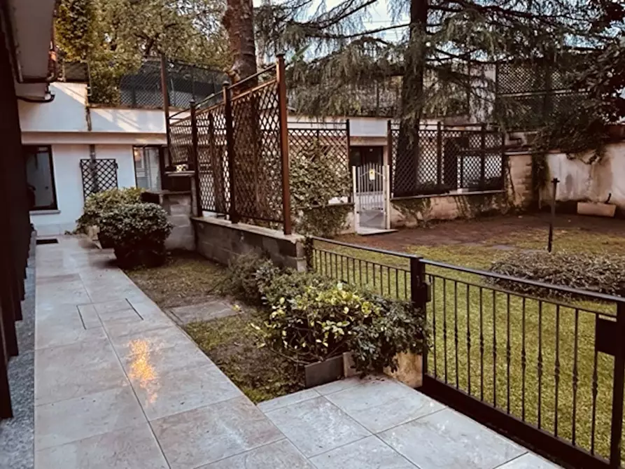 Immagine 8 di Appartamento in affitto  in Via Chioggia a Milano