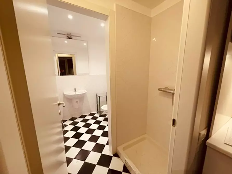 Immagine 5 di Appartamento in affitto  in Via Chioggia a Milano