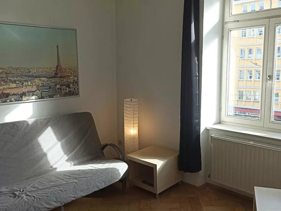 Immagine 6 di Casa indipendente in affitto  in Einsteinstraße a München