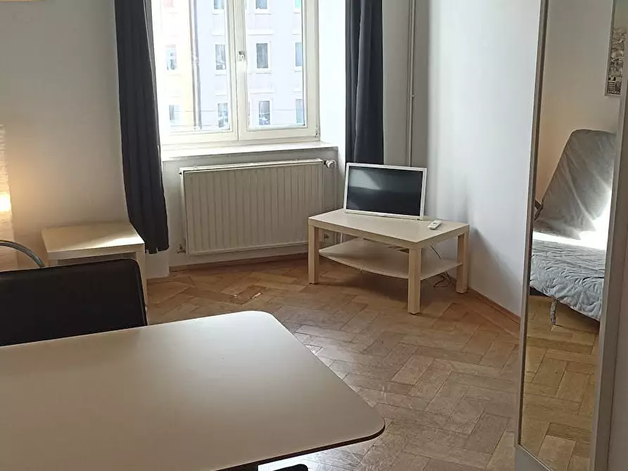 Immagine 8 di Casa indipendente in affitto  in Einsteinstraße a München