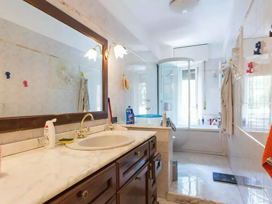 Immagine 7 di Camera in affitto  in Via Carnia a Milano