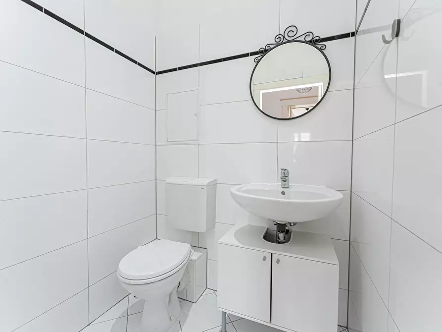 Immagine 9 di Camera in affitto  in Hermannstraße a Berlin