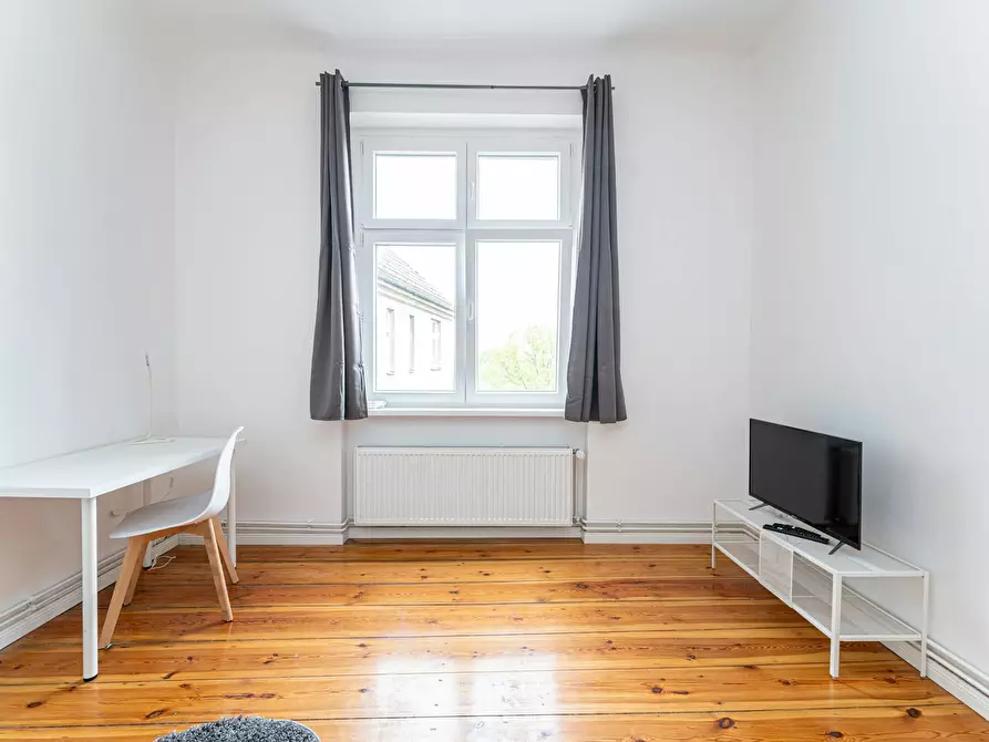 Immagine 4 di Camera in affitto  in Hermannstraße a Berlin