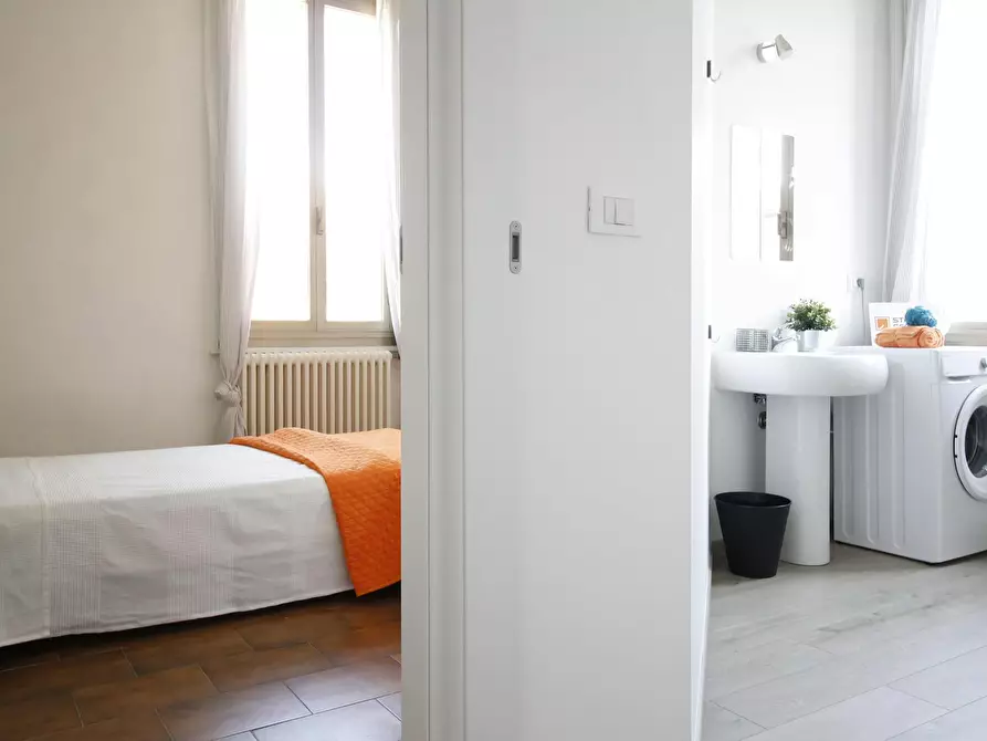 Immagine 5 di Camera in affitto  in Via Gorizia a Bologna