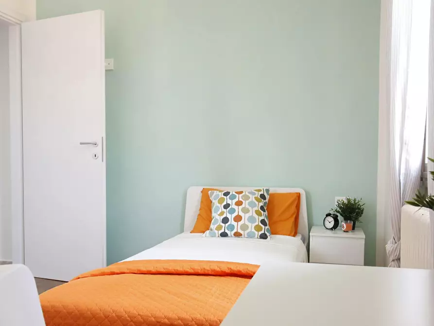 Immagine 2 di Camera in affitto  in Via Gorizia a Bologna