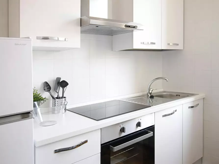 Immagine 10 di Camera in affitto  in Via Gorizia a Bologna