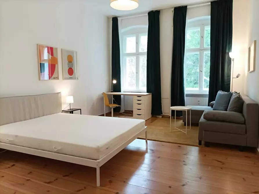 Immagine 1 di Appartamento in affitto  in Sonnenallee a Berlin