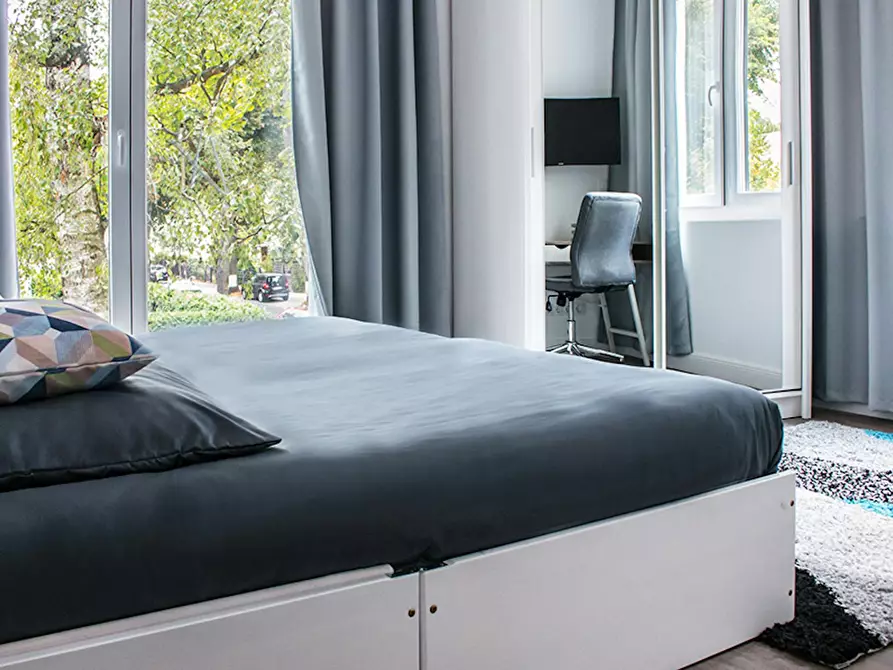 Immagine 1 di Appartamento in affitto  in Kaiserstraße a Berlin
