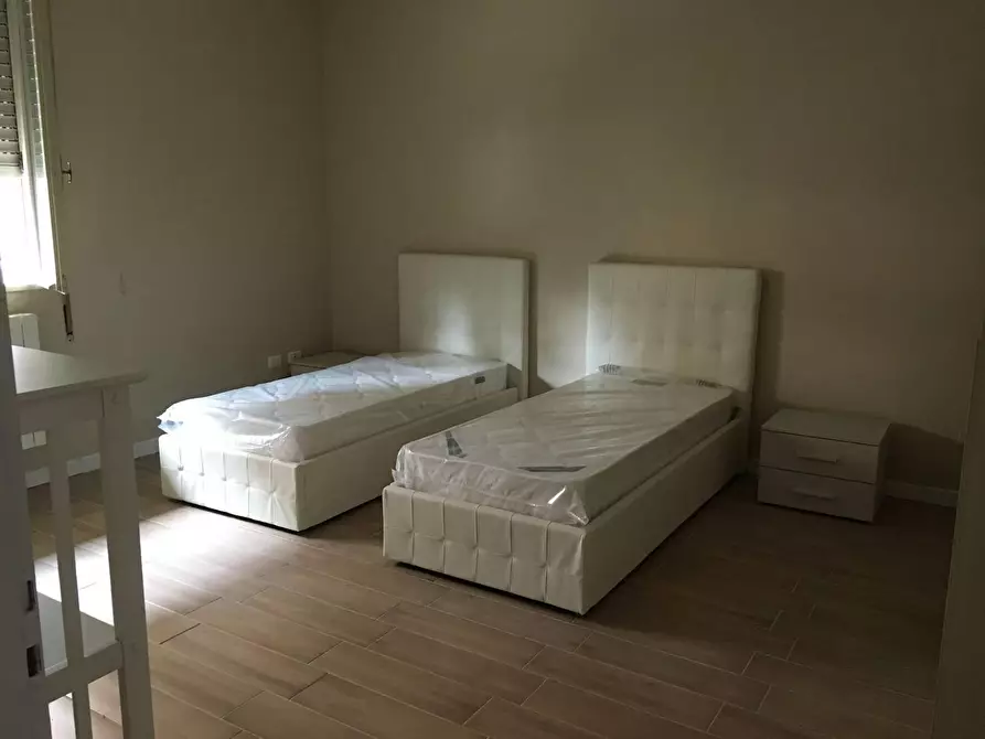 Immagine 8 di Camera condivisa in affitto  in Via Rimesse a Bologna