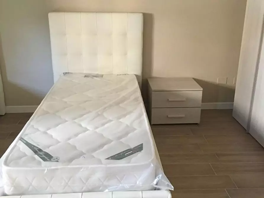 Immagine 5 di Camera condivisa in affitto  in Via Rimesse a Bologna